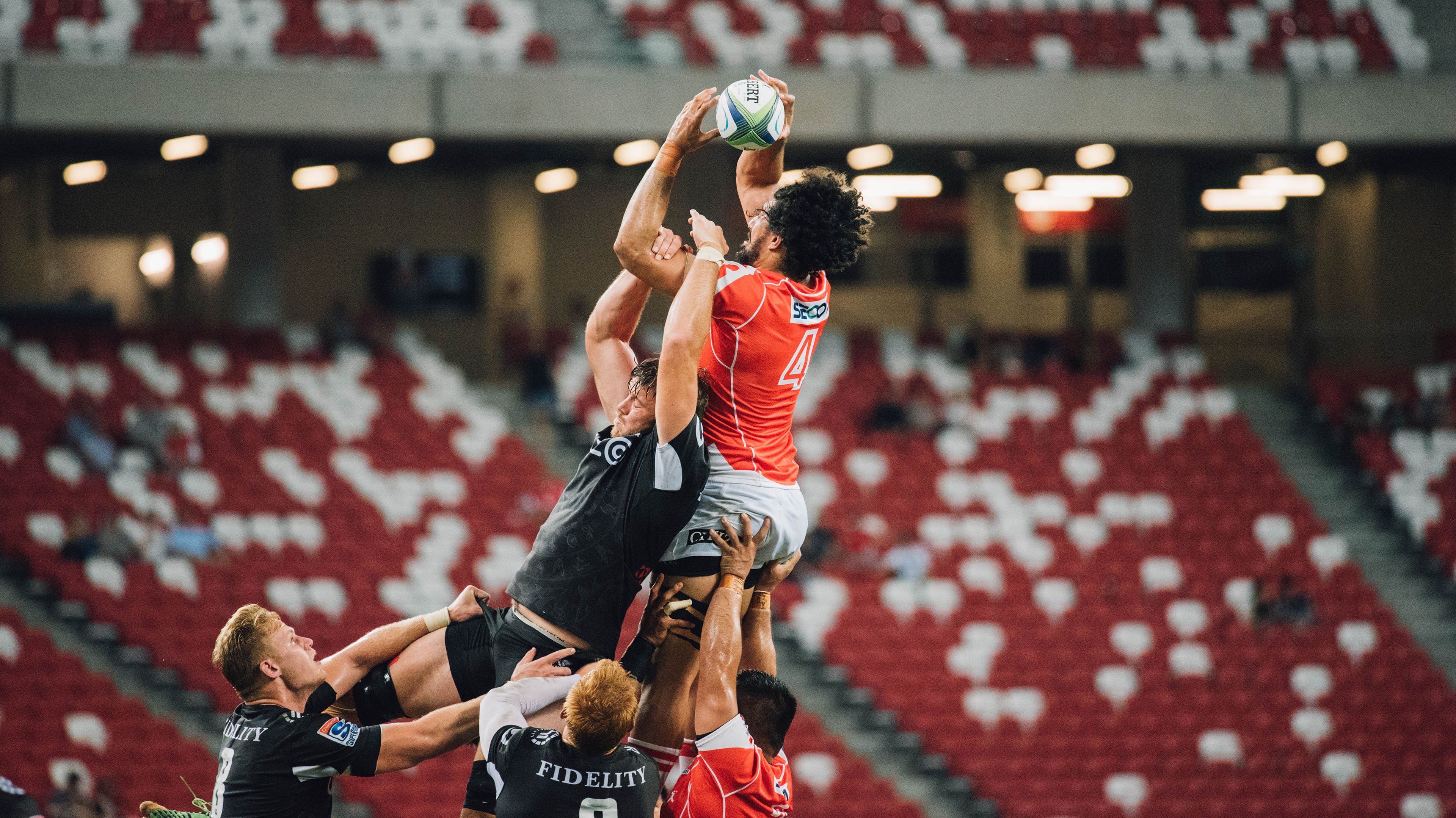 乔·波尔曼的个人突破和出色视野,为袋鼠队创造多次得分机会,乔丁·波尔特