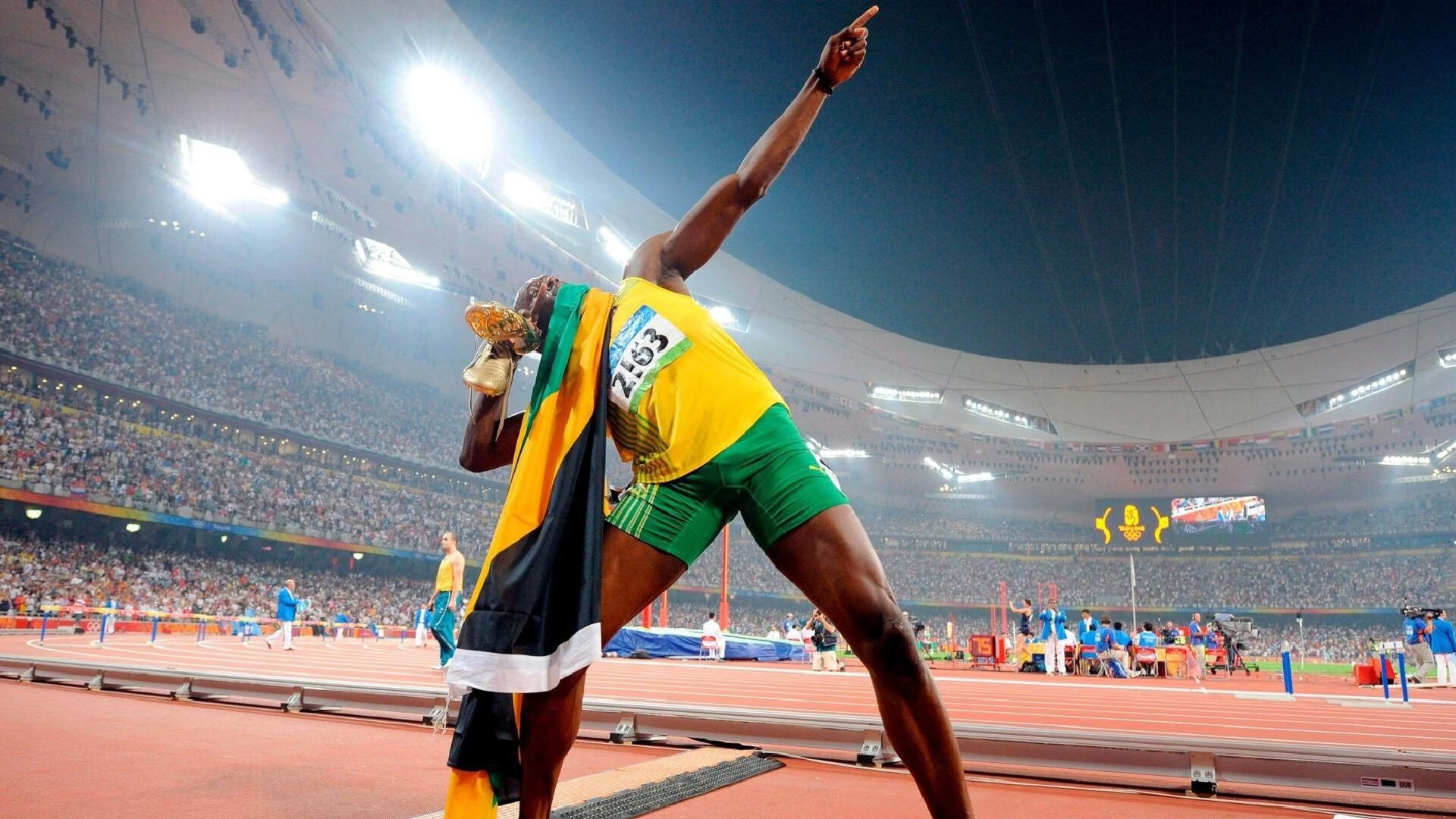 巴尔:全黑队中场的“中场指挥官”,他精准的球场洞察力为队友创造机会